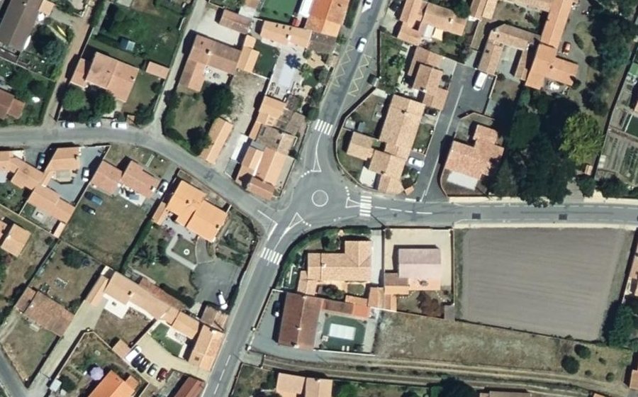 Vue aérienne du Mini-giratoire n°12108395407