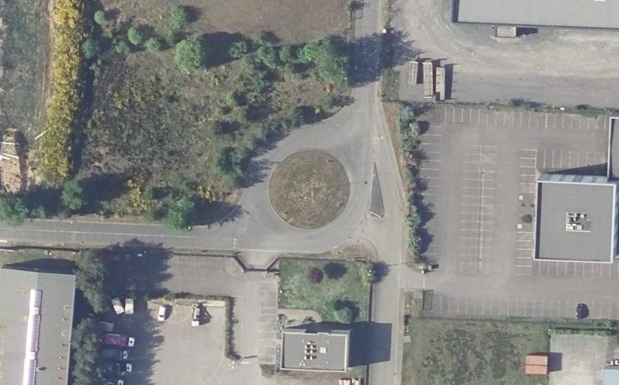 Vue aérienne du Rond-point anonyme n°1121709346