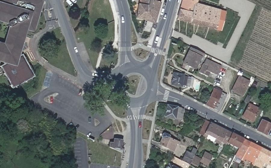Vue aérienne du Rond-point anonyme n°1123995099