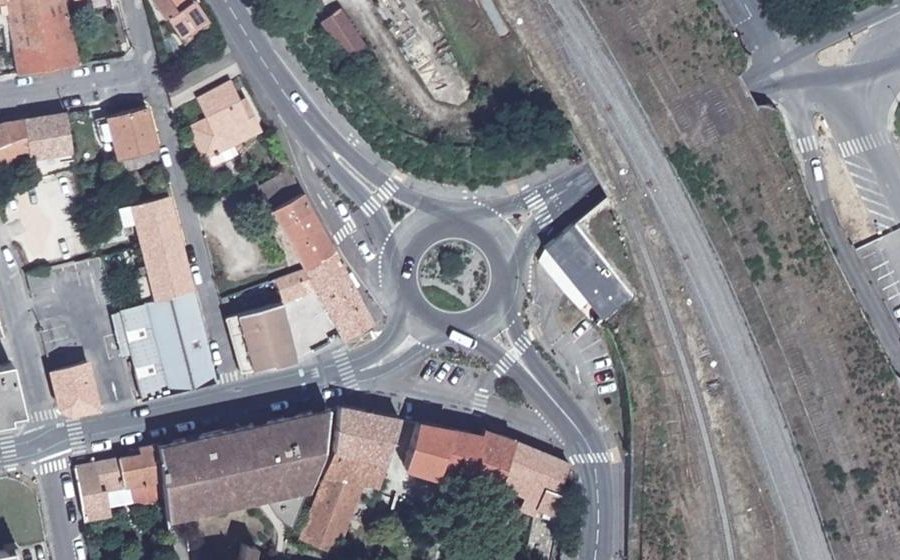 Vue aérienne du Rond-point anonyme n°1124792015