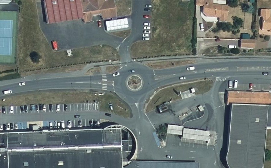 Vue aérienne du Giratoire du 3e Escadron du 3e SAS