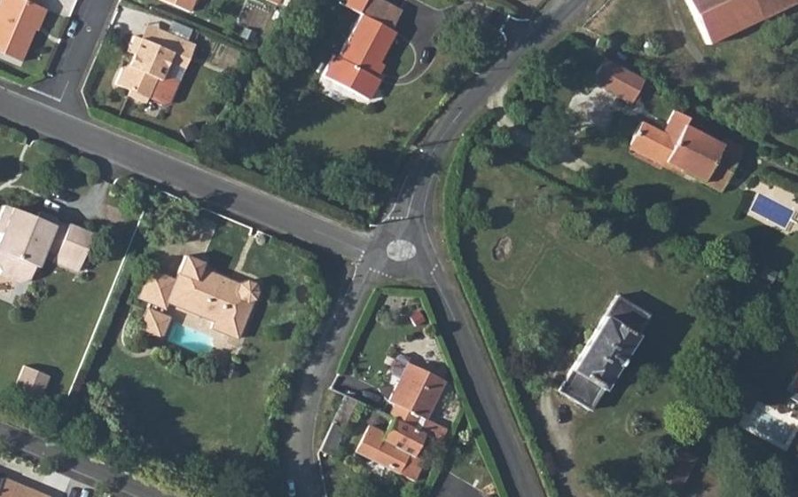Vue aérienne du Mini-giratoire n°12525740093