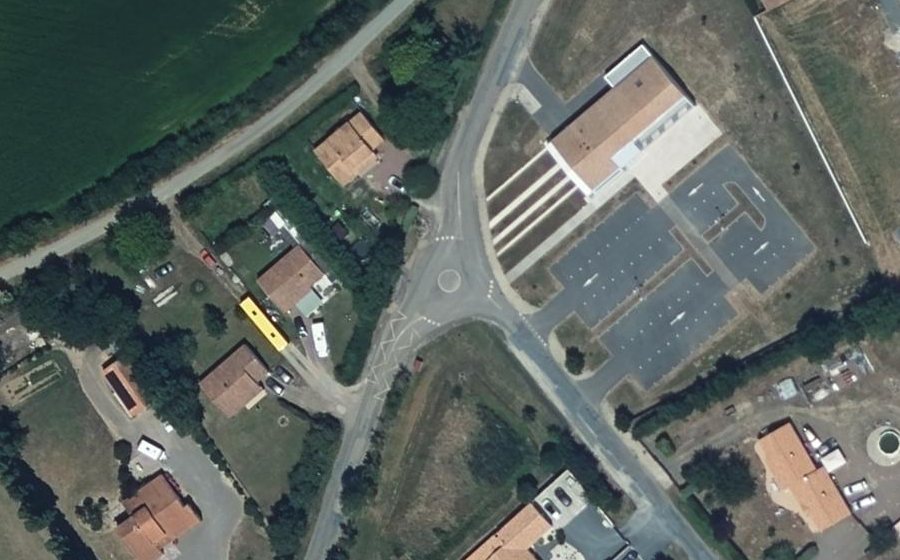 Vue aérienne du Rond-point anonyme n°1125789859