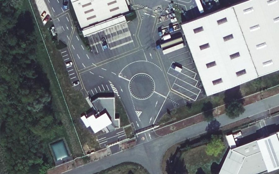 Vue aérienne du Mini-giratoire n°12696640141