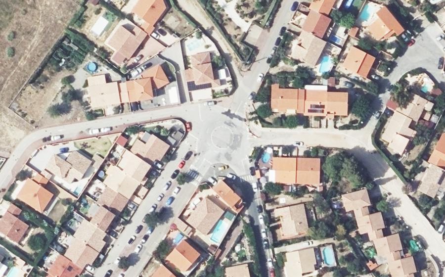 Vue aérienne du Rond-point anonyme n°1128003053
