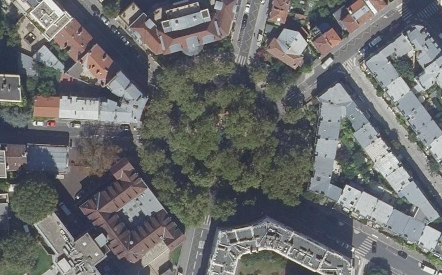 Vue aérienne de la Place de l'Abbé Georges Hénocque