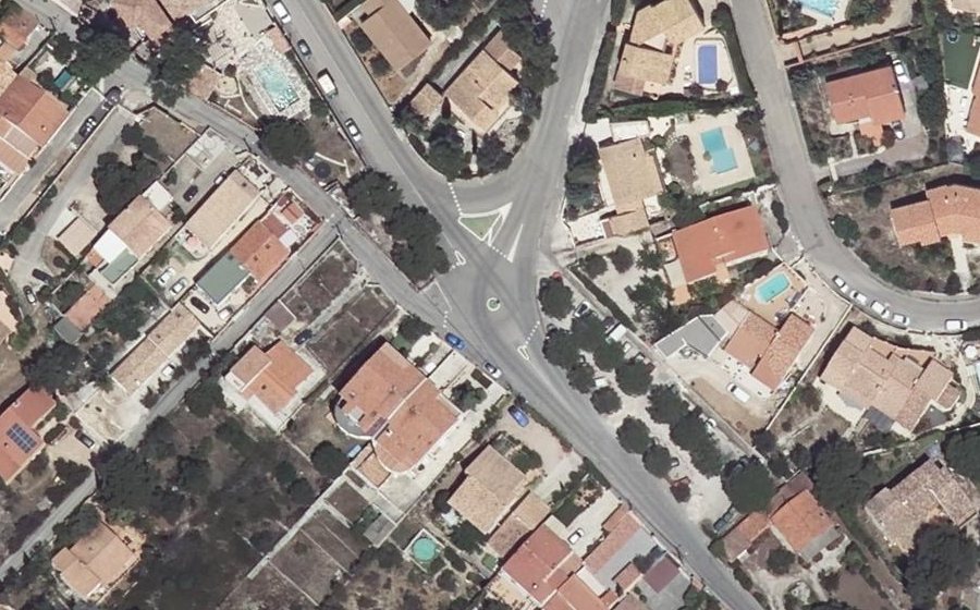 Vue aérienne du Rond-point anonyme n°112882977