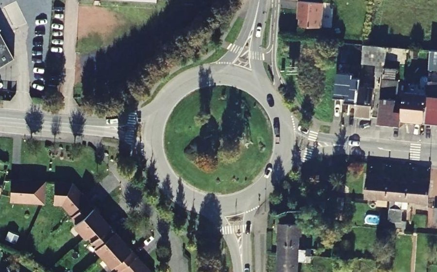 Vue aérienne du Rond-point anonyme n°113050307