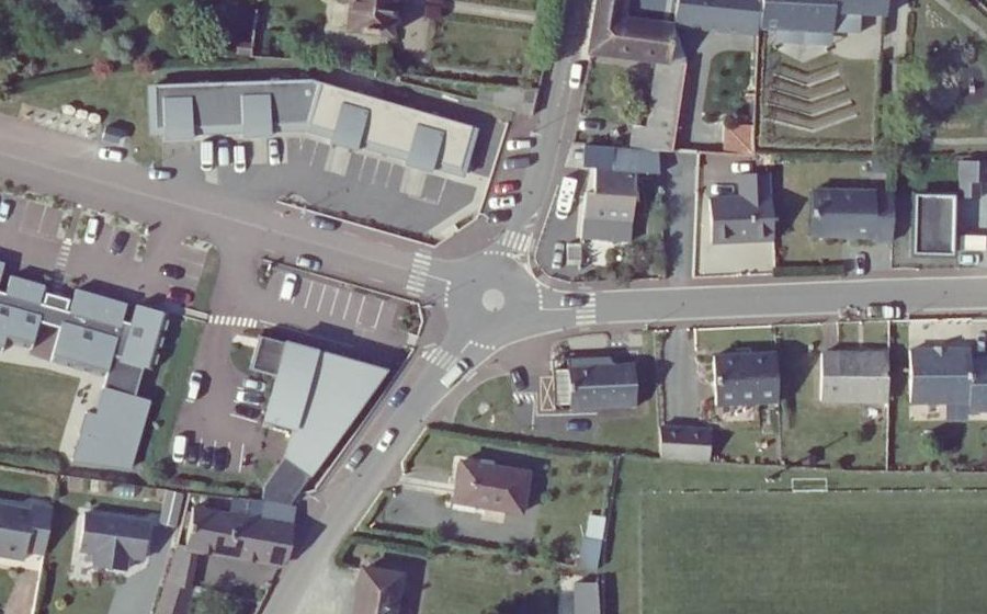Vue aérienne du Mini-giratoire n°13082112158