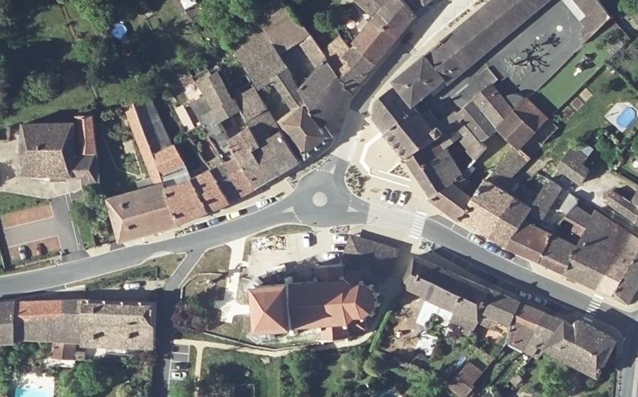 Vue aérienne du Mini-giratoire n°13110500095