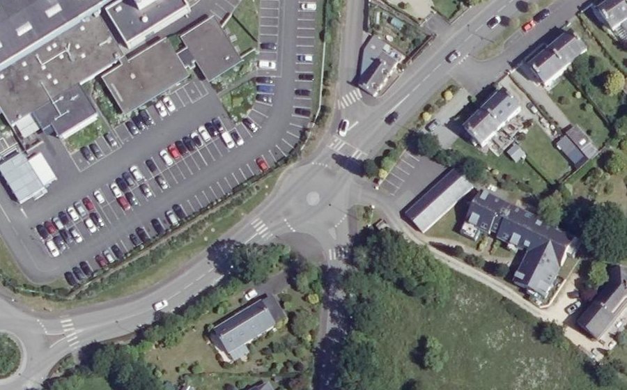 Vue aérienne du Rond-point anonyme n°113212994