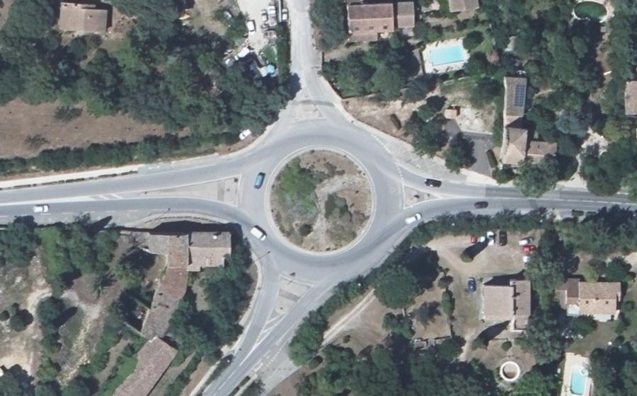 Vue aérienne du Rond-point anonyme n°11362595