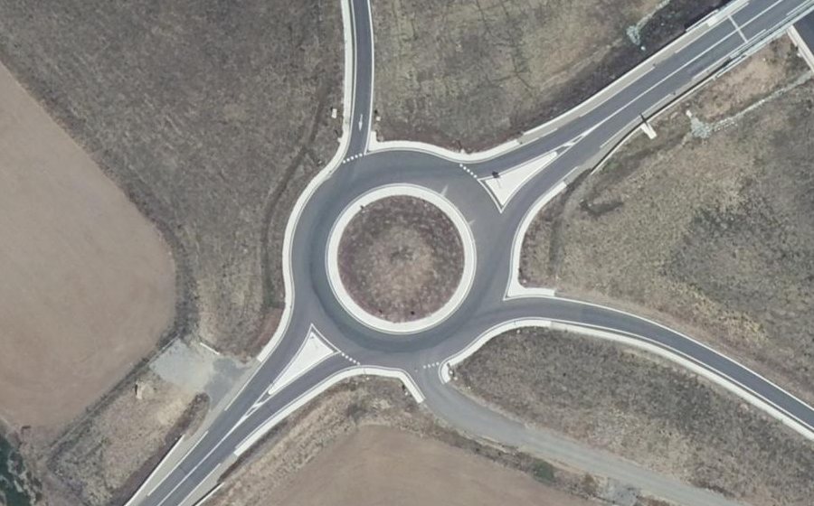 Vue aérienne du Rond-point anonyme n°113824998
