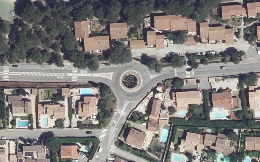 Vue aérienne du Rond-point anonyme n°11405694