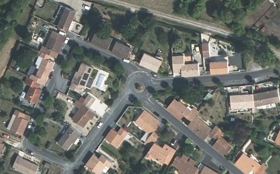 Vue aérienne du Rond-point anonyme n°1141347008