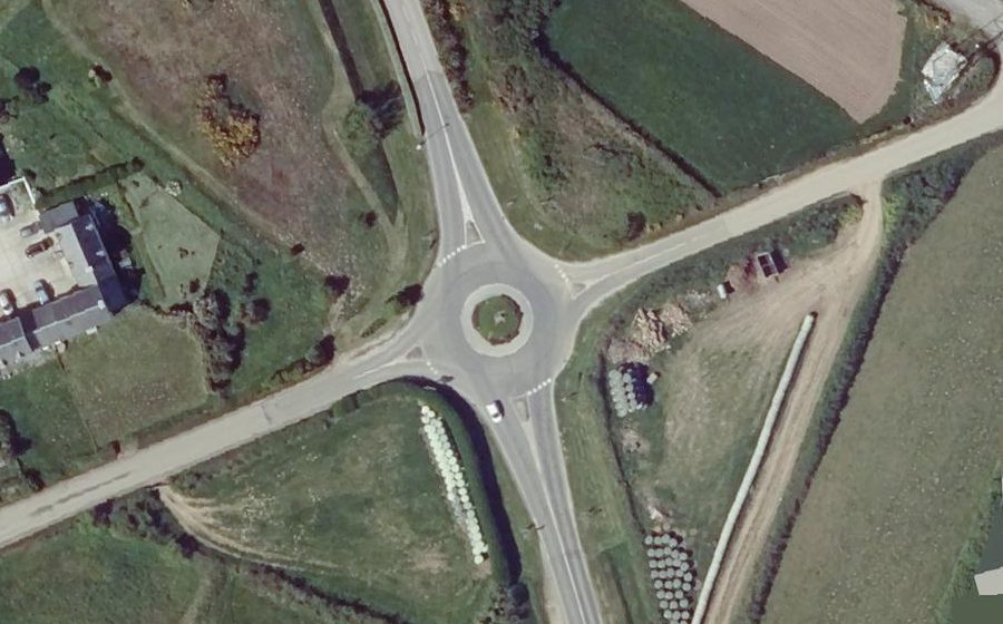 Vue aérienne du Rond-point anonyme n°11413634
