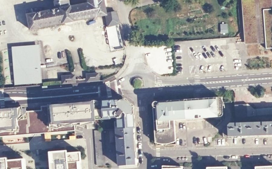 Vue aérienne du Place Cardinal Gabriel-Marie Garrone