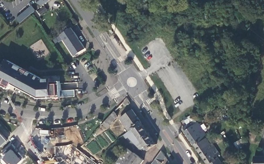Vue aérienne du Rond-point anonyme n°114446201