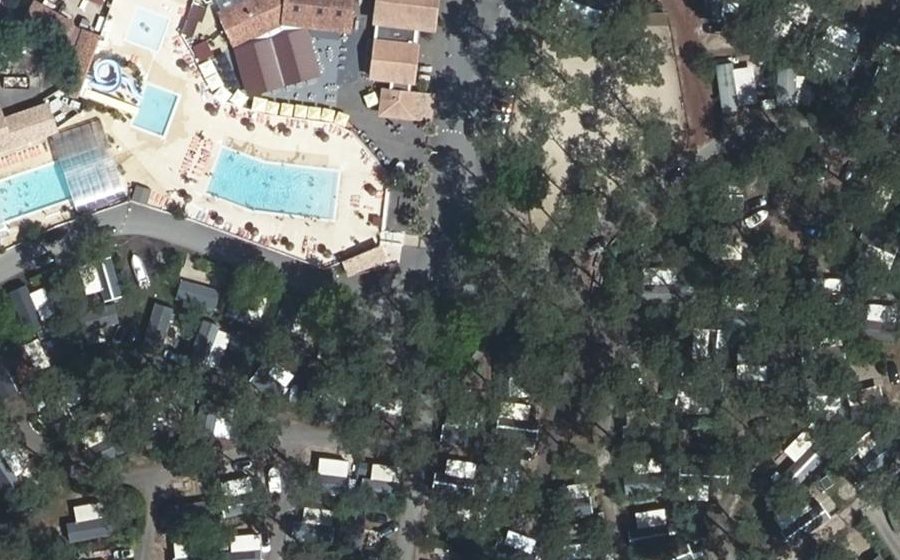 Vue aérienne du Rond-point anonyme n°1145094204