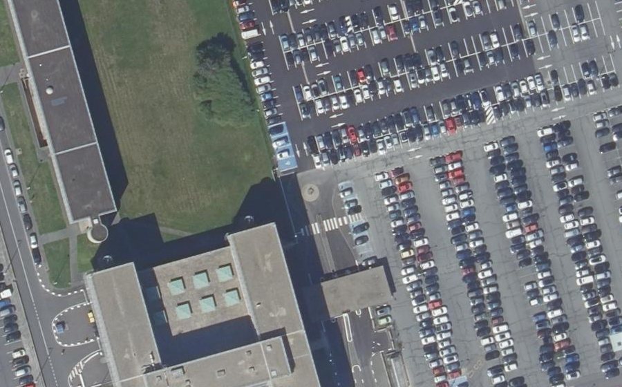 Vue aérienne du Rond-point anonyme n°1147768294