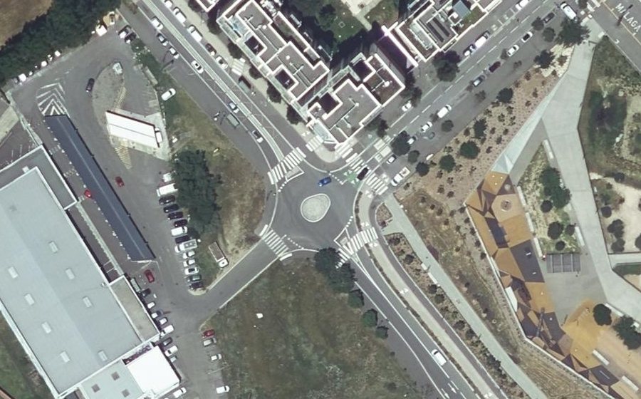 Vue aérienne du Rond-point anonyme n°1149401562