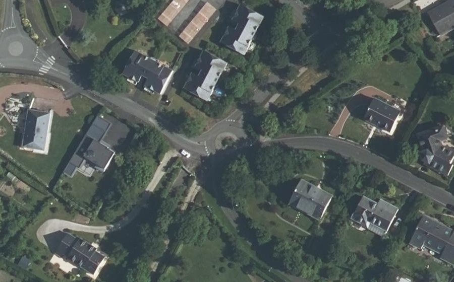 Vue aérienne du Rond-point anonyme n°1149571139