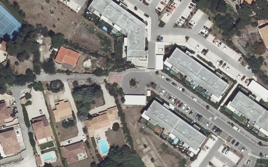 Vue aérienne du Rond-point anonyme n°1149949217