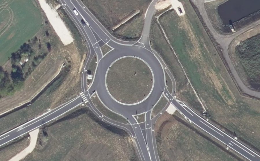 Vue aérienne du Rond-point anonyme n°1150212403