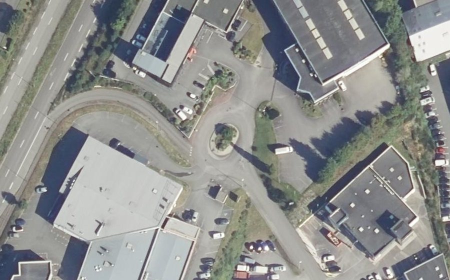 Vue aérienne du Rond-point anonyme n°115196859
