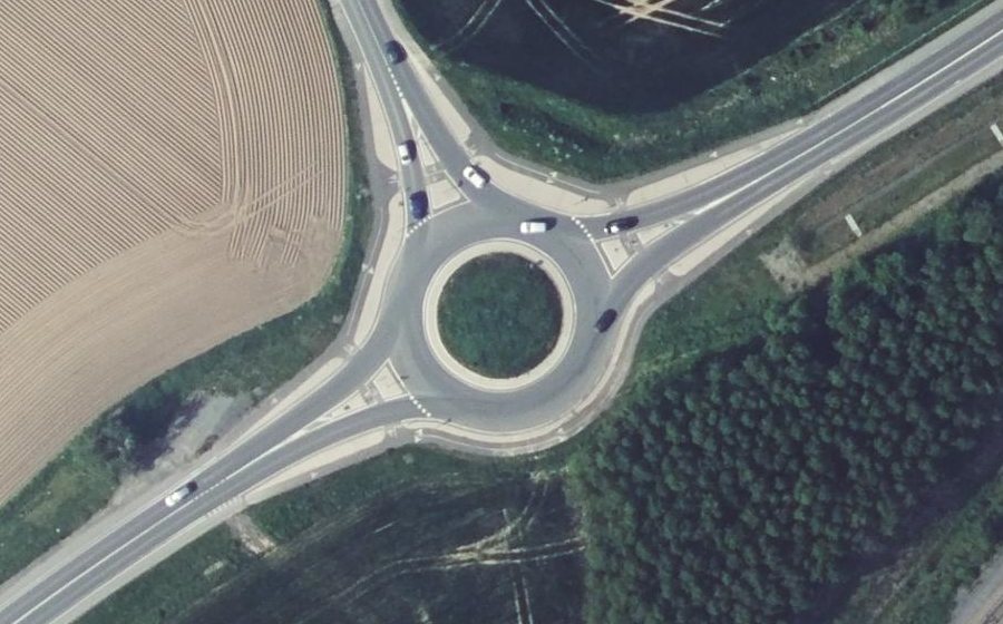Vue aérienne du Rond-point anonyme n°1152456793