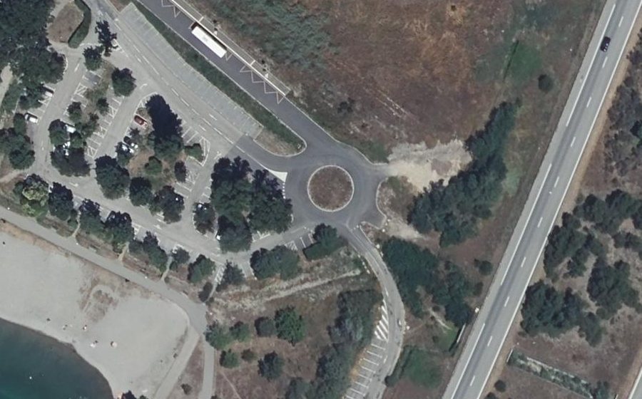 Vue aérienne du Rond-point anonyme n°1155263807