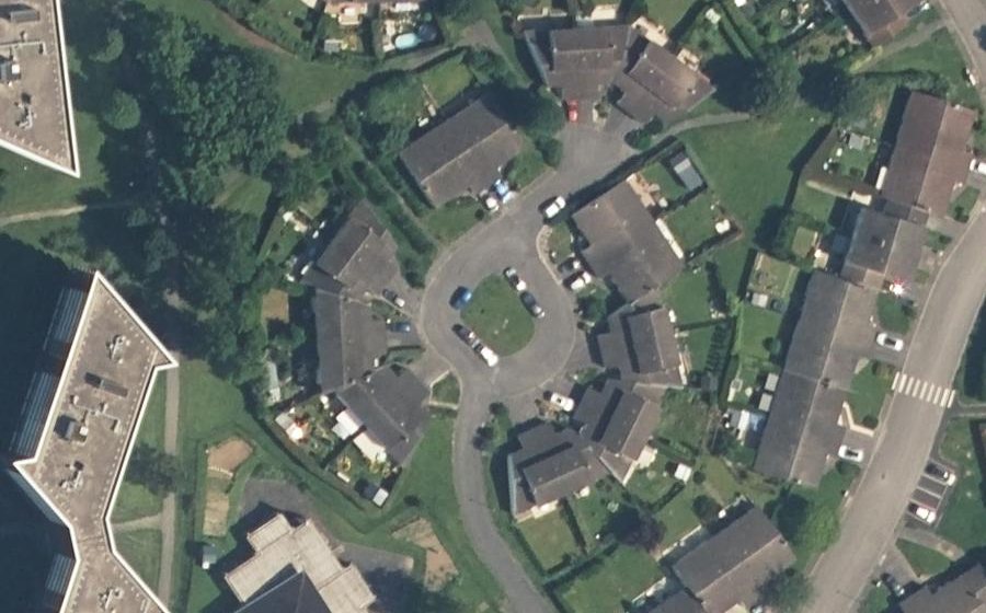 Vue aérienne du Rond-point anonyme n°115557586