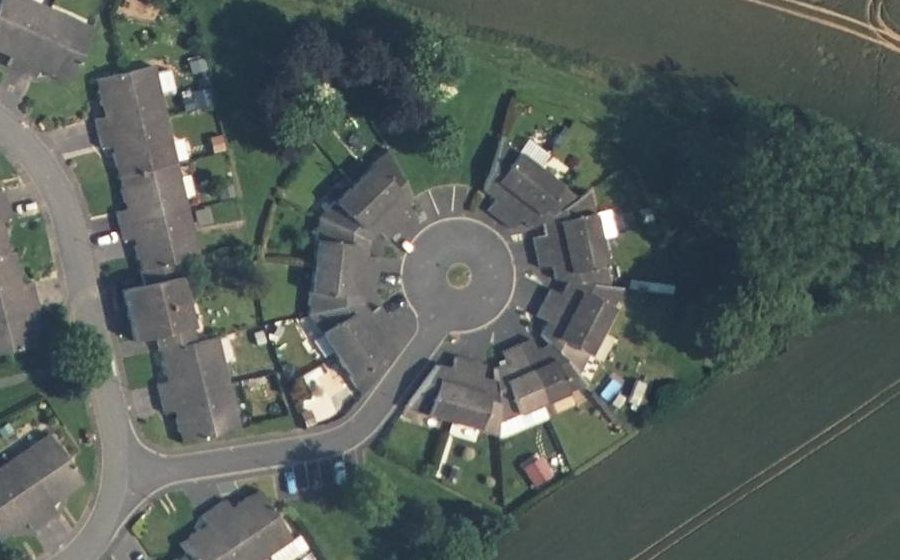 Vue aérienne du Rond-point anonyme n°115557587