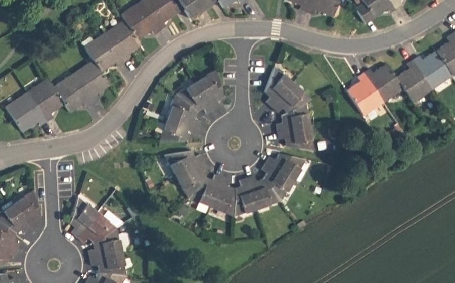 Vue aérienne du Rond-point anonyme n°115557589