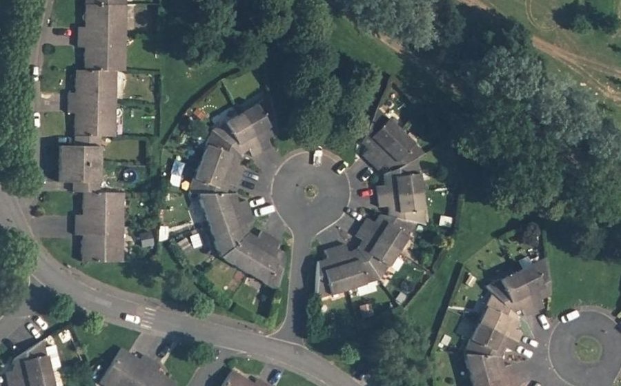 Vue aérienne du Rond-point anonyme n°115557591
