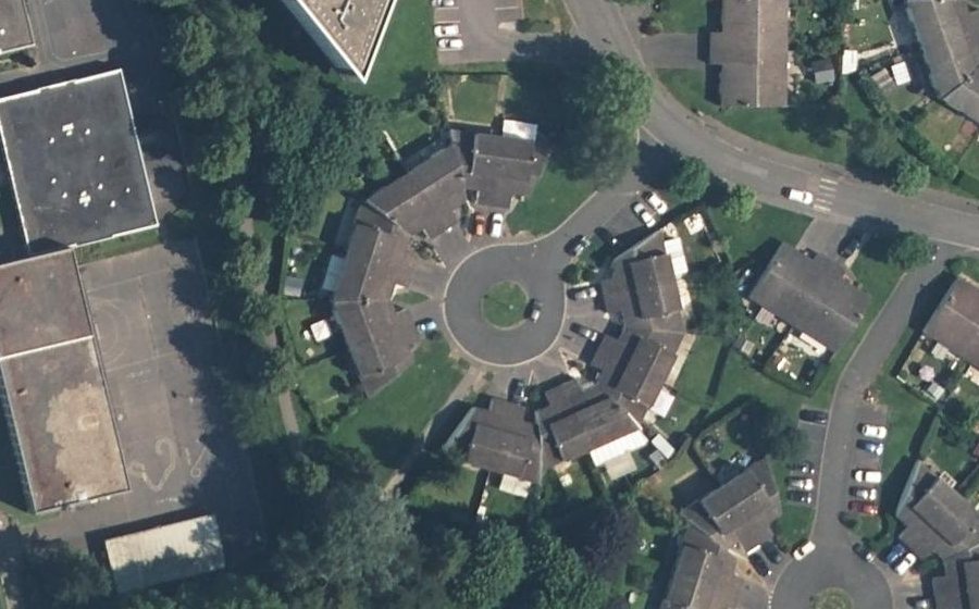 Vue aérienne du Rond-point anonyme n°115557592