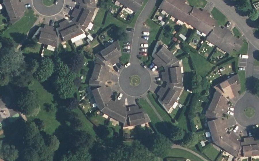Vue aérienne du Rond-point anonyme n°115557595