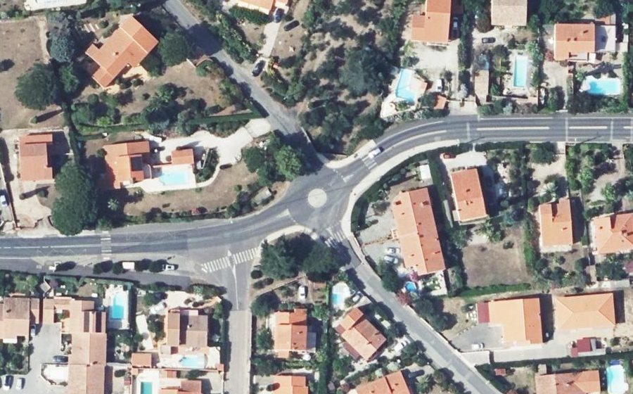 Vue aérienne du Rond-point anonyme n°1156300811