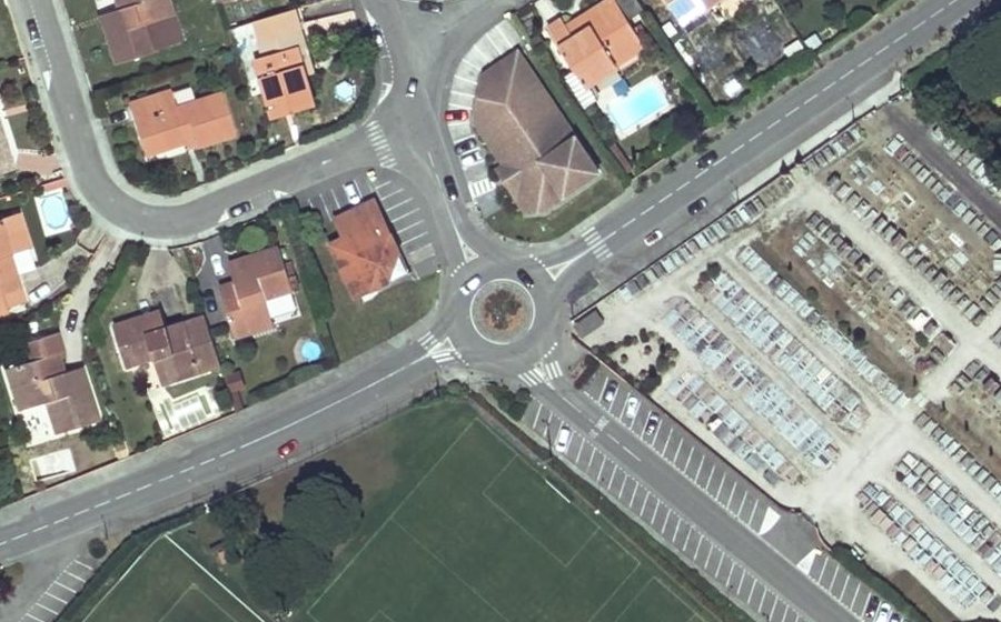 Vue aérienne du Rond-point anonyme n°1156977044