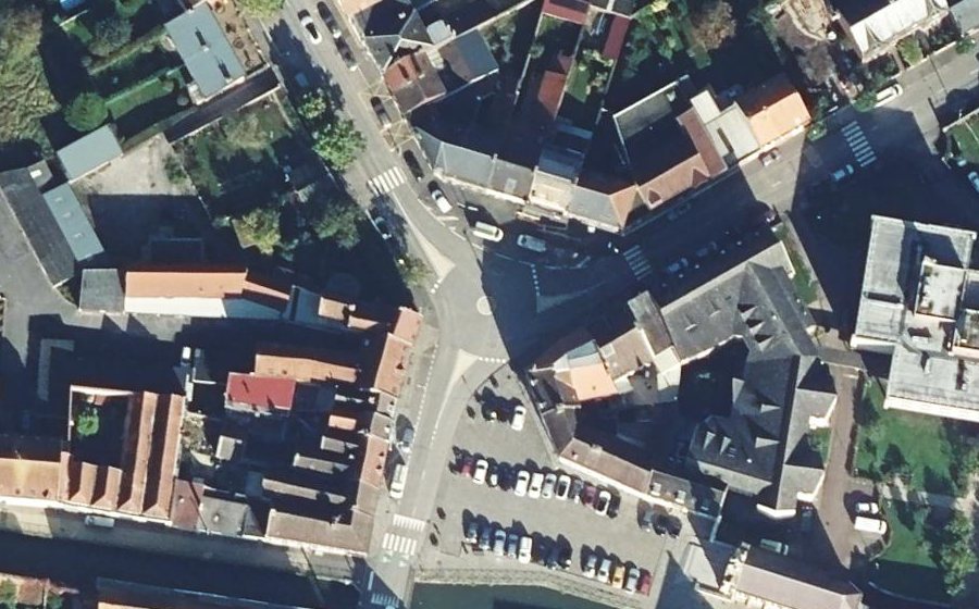 Vue aérienne du Rond-point anonyme n°1157006764