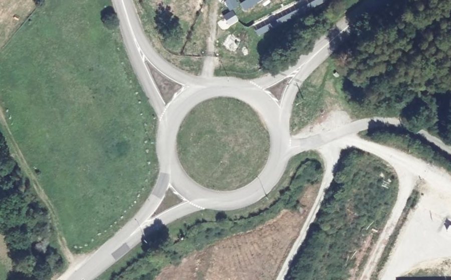 Vue aérienne du Rond-point anonyme n°115792377