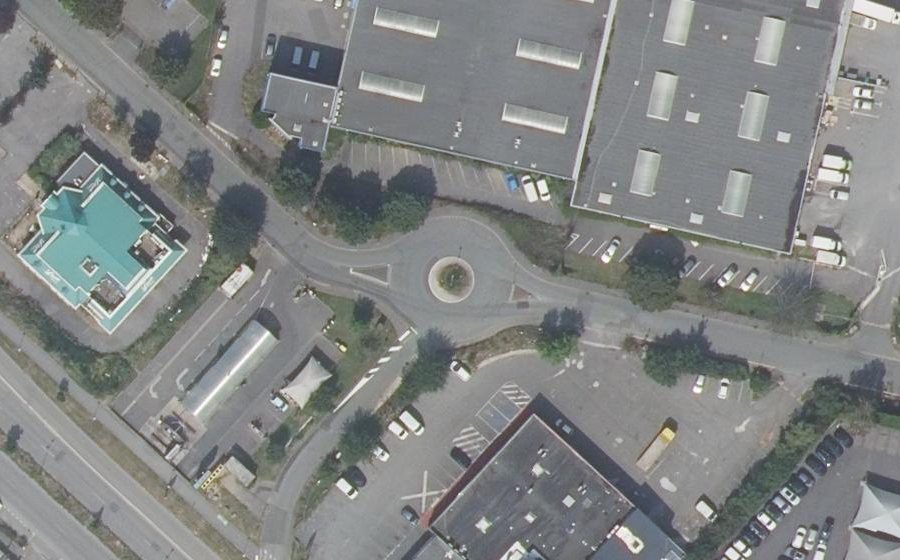 Vue aérienne du Rond-point anonyme n°115999929