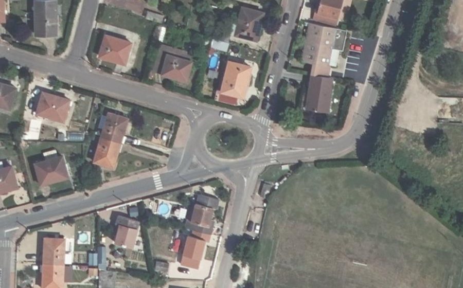 Vue aérienne du Rond-point anonyme n°116024237