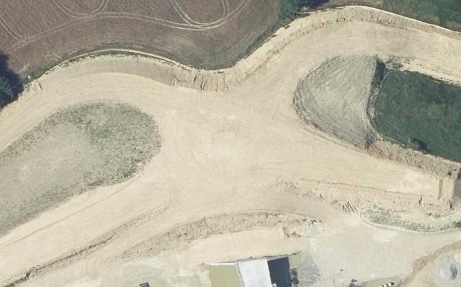 Vue aérienne du Rond-point anonyme n°1164046987
