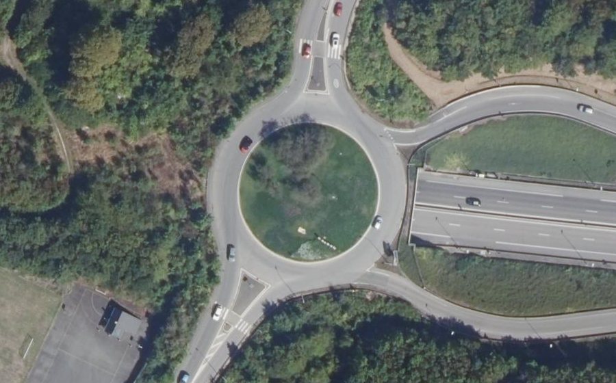 Vue aérienne du Rond-point anonyme n°1164201948