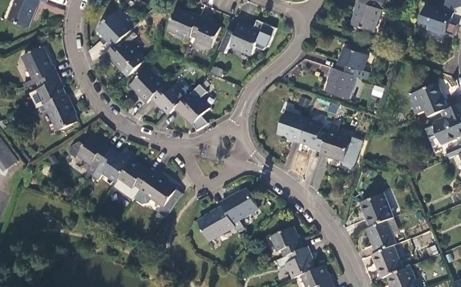 Vue aérienne du Rond-point anonyme n°116424211