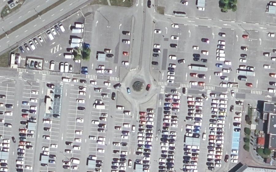 Vue aérienne du Rond-point anonyme n°116622483