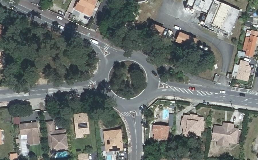 Vue aérienne du Rond-Point Cabaret des Pins
