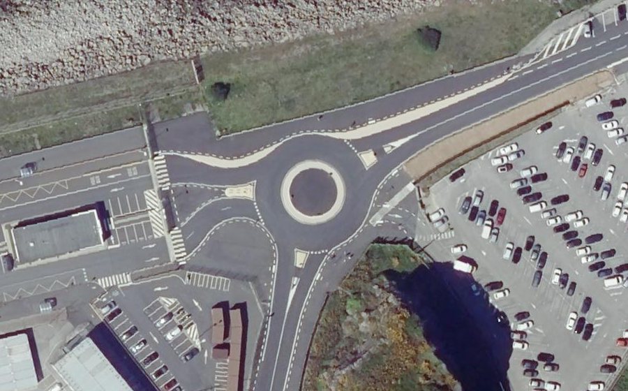 Vue aérienne du Rond-point anonyme n°1166312220