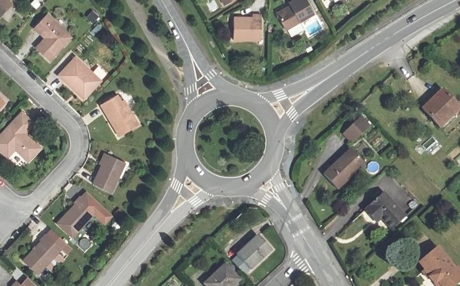 Vue aérienne du Rond-point anonyme n°116979085